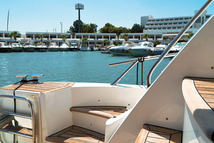 Stainless Steel Gas Spring Applications